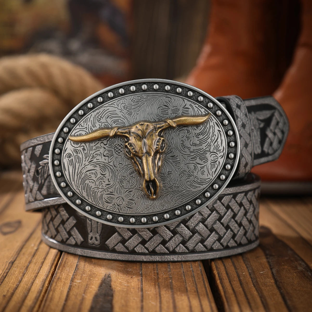 Vintage Western Bull Head Belt Men and Women with Embossed Alloy Buckle